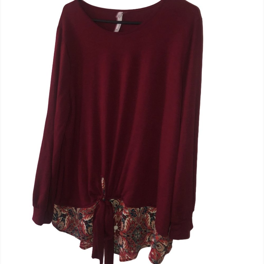 NWT Women's Blouse with Tie